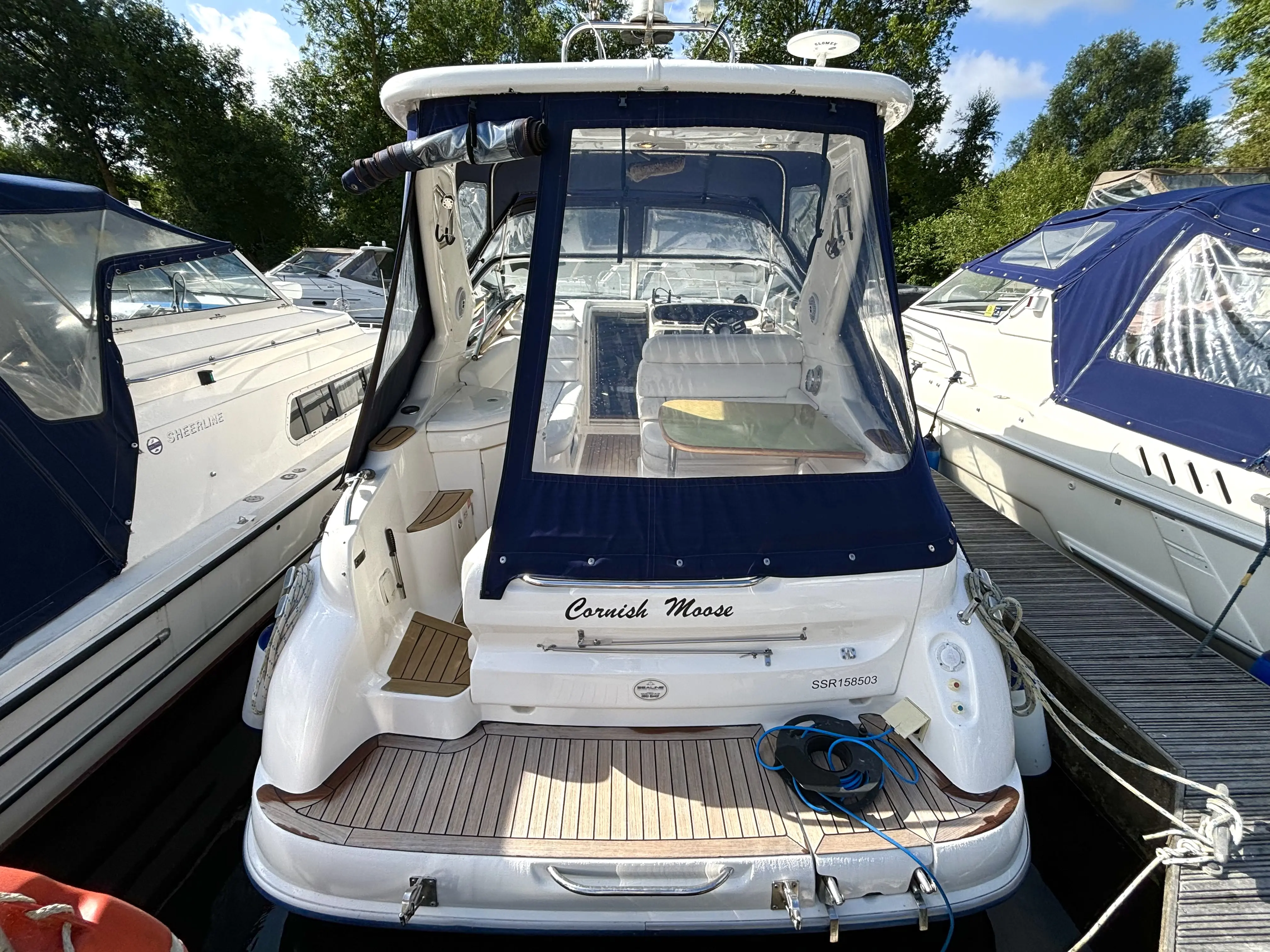 2000 Sealine s28