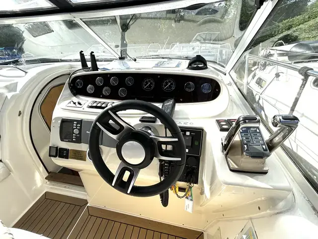 Sealine S28