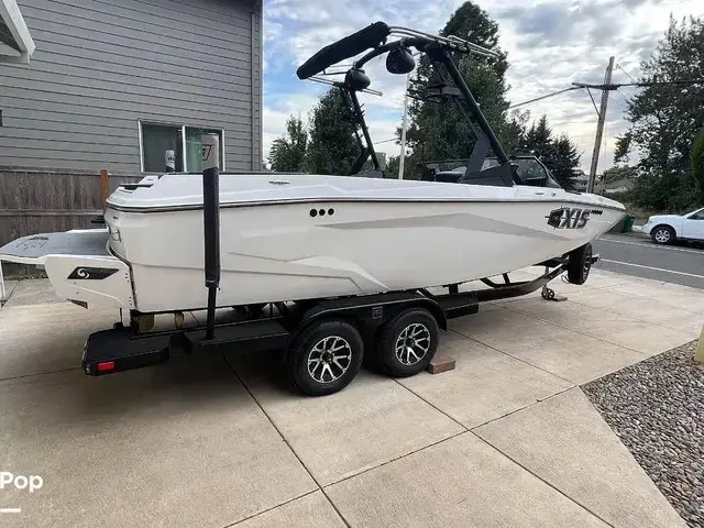 Axis Boats A225