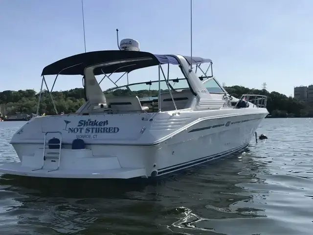 Sea Ray 400 Express Cruiser