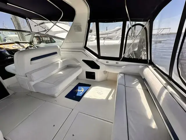 Sea Ray 400 Express Cruiser