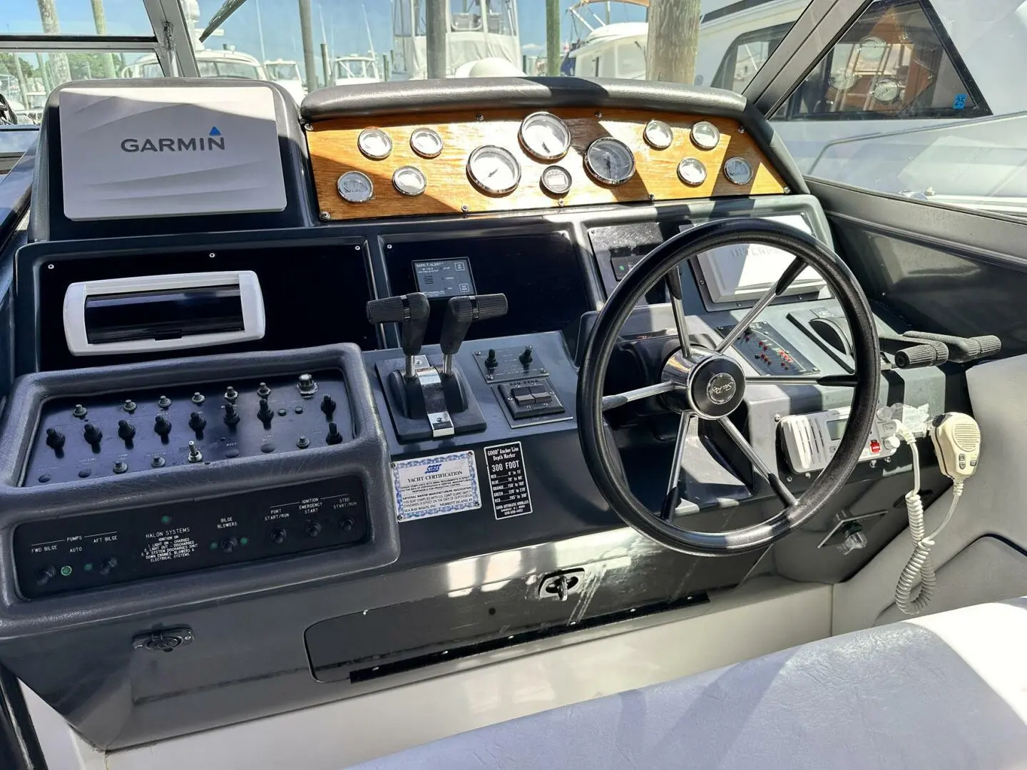 1992 Sea Ray 400 express cruiser