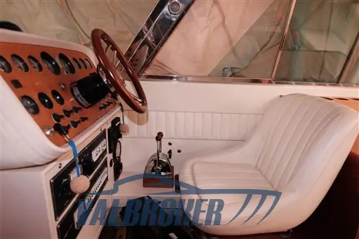 1987 Volvo Penta 31 sport fisherman