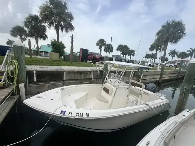 Cobia Boats 22 Center Console