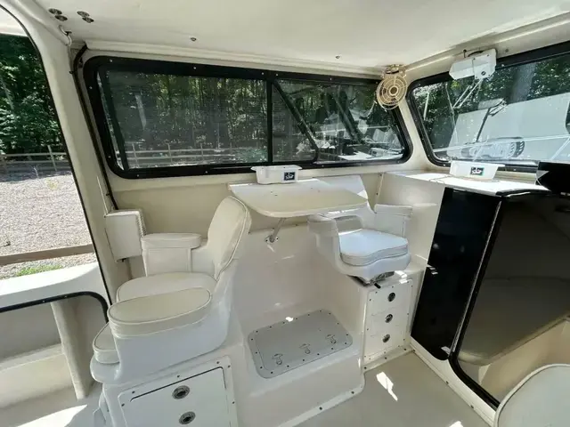 Maycraft 2700 Pilothouse