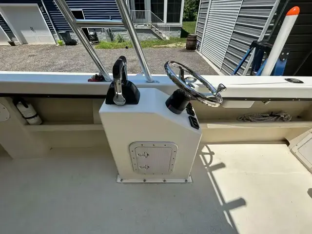 Maycraft 2700 Pilothouse