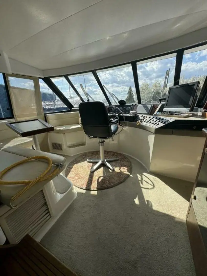 1994 Bayliner 4788 pilothouse