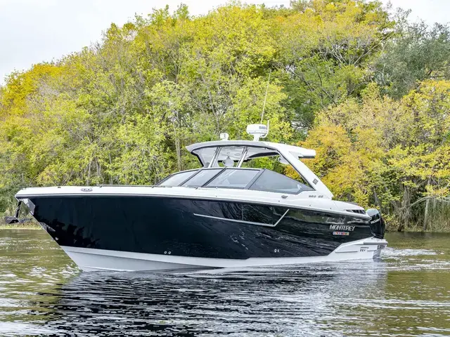 Monterey 385 SS for sale in United States of America for $399,000 (£310,100)