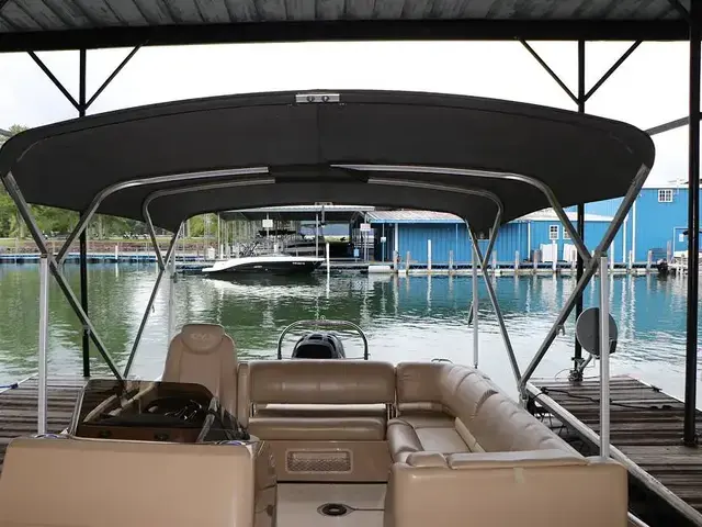 Harris Boats Grand Mariner SL250