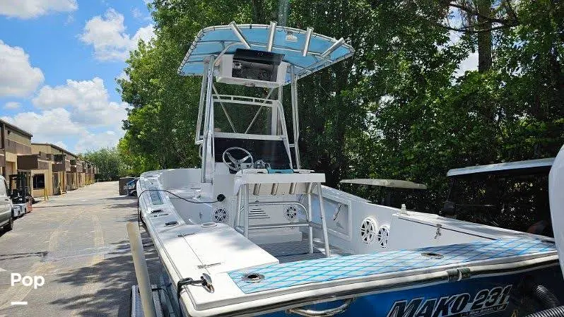 1986 Mako 231