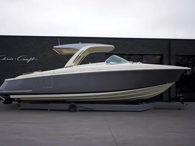 Chris Craft 35 Launch Gt