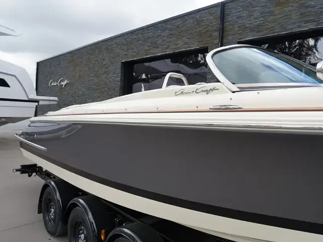 Chris Craft 27 Launch