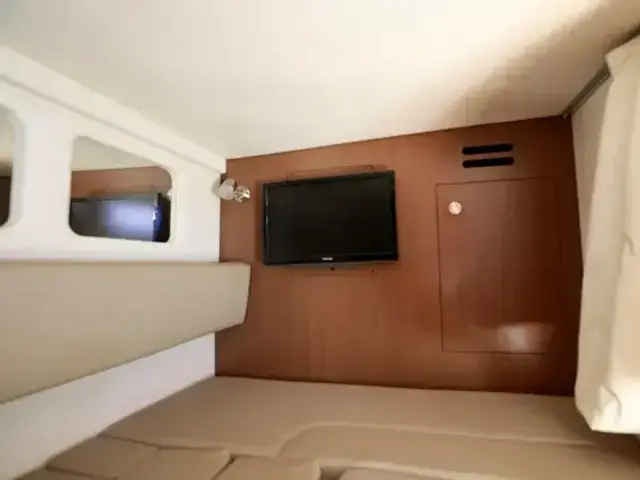 Sea Ray Sundancer 330