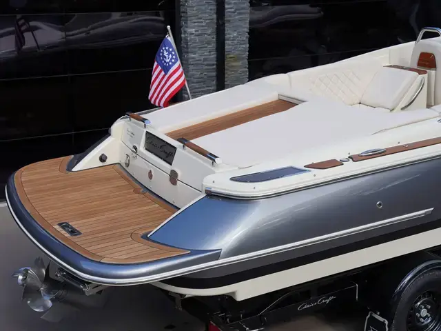 Chris Craft 27 Launch