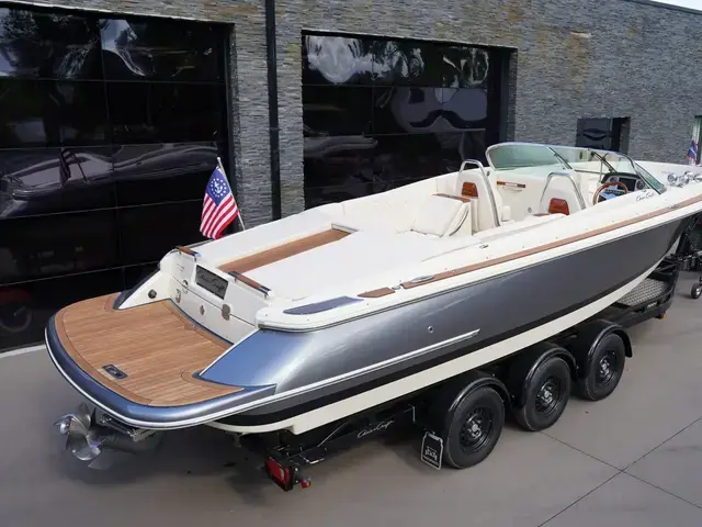 Chris Craft 27 Launch