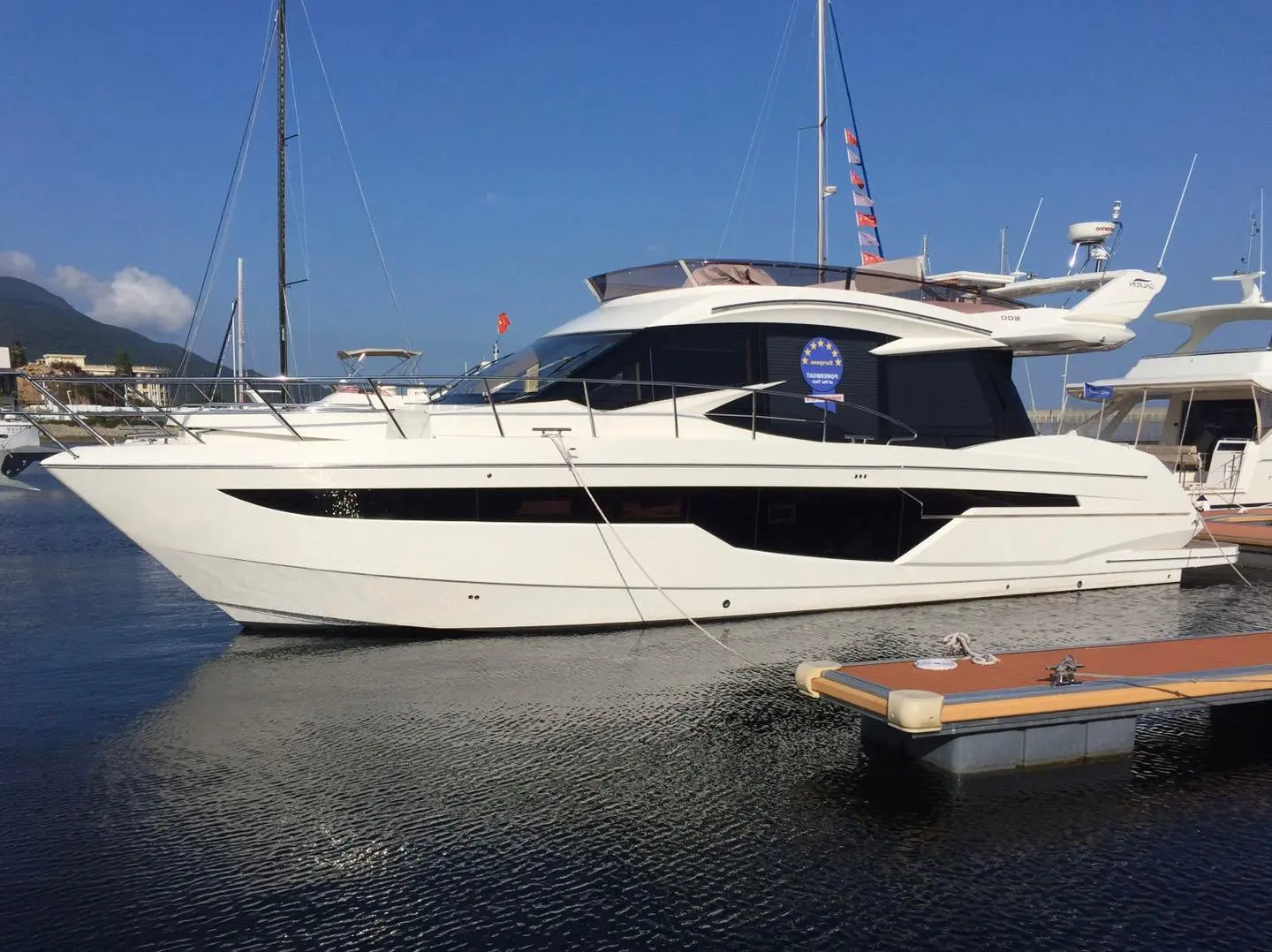 2015 Galeon 500 fly