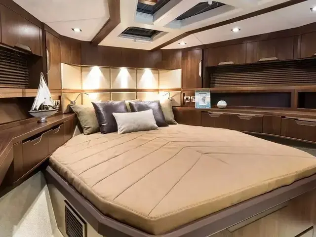 Galeon 500 Fly