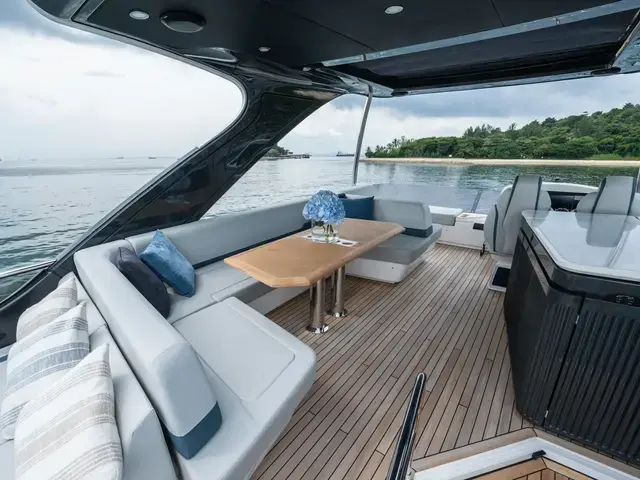 Fairline Squadron 58