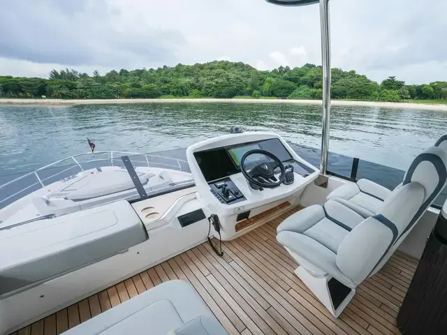 Fairline Squadron 58