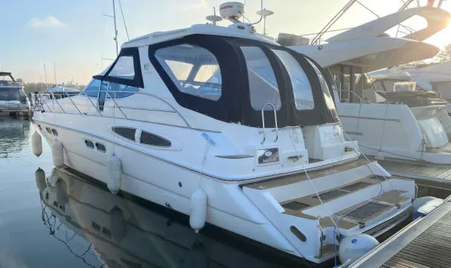 2004 Sealine s48