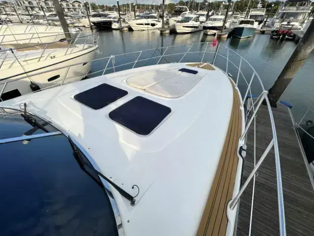 Sealine S48