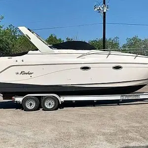 2002 Rinker Fiesta Vee 270