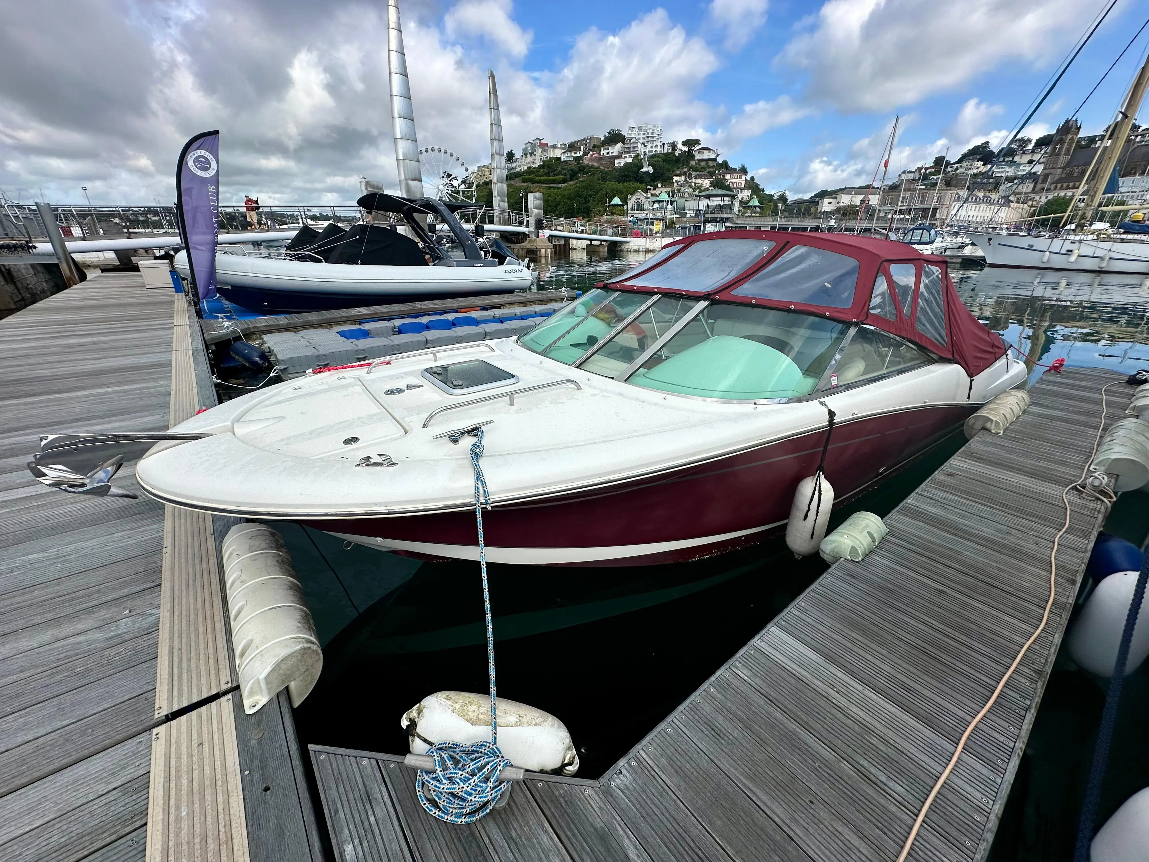 2004 Jeanneau runabout 755