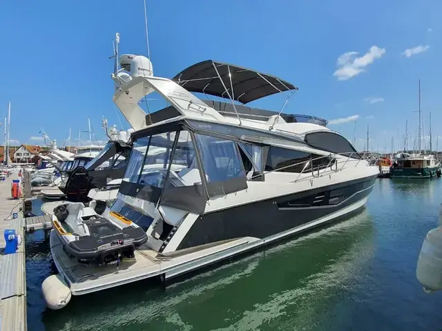 Galeon 550 Fly