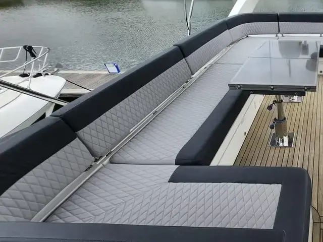 Galeon 550 Fly