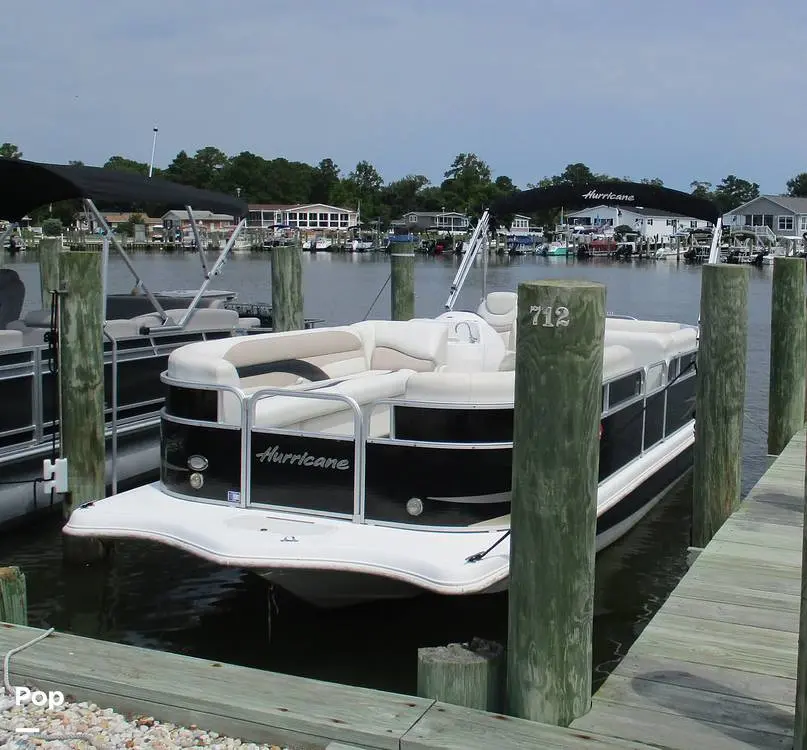 2014 Hurricane fun deck 236