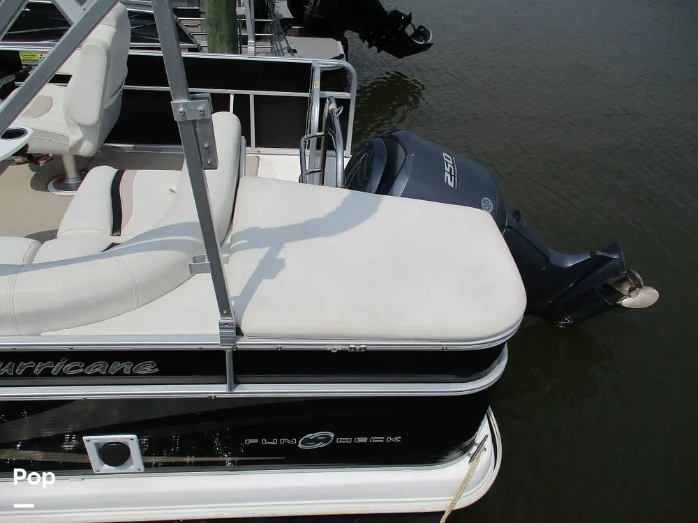 2014 Hurricane fun deck 236