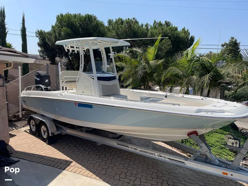 2020 Boston Whaler 240 dauntless