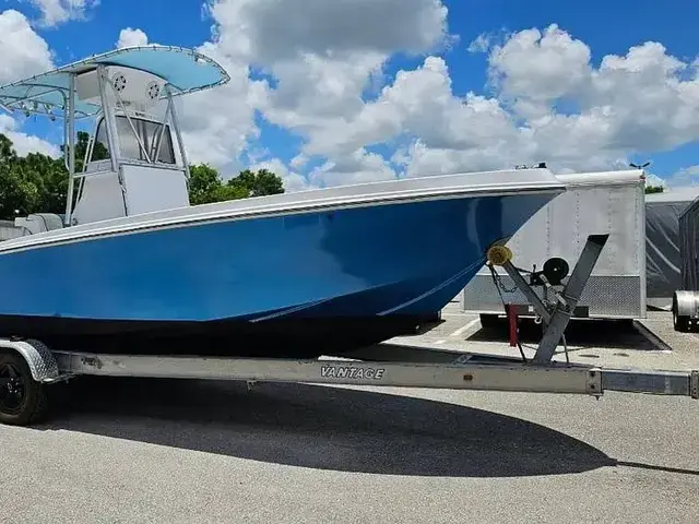 Mako 231 Center Console