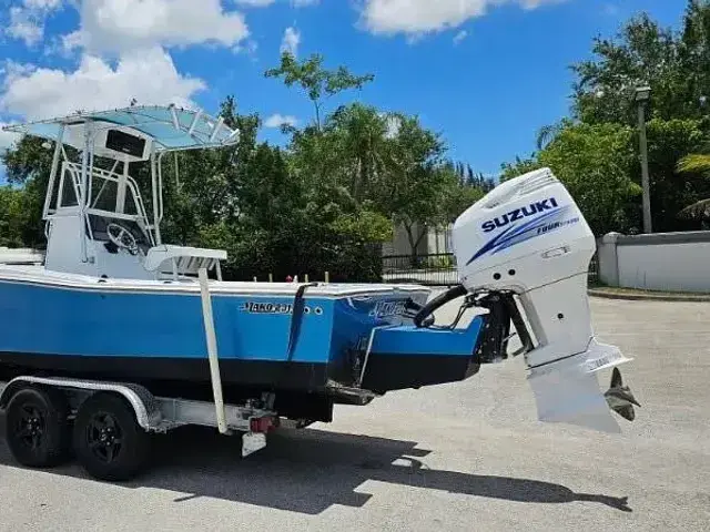 Mako 231 Center Console