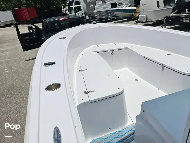 Mako 231 Center Console