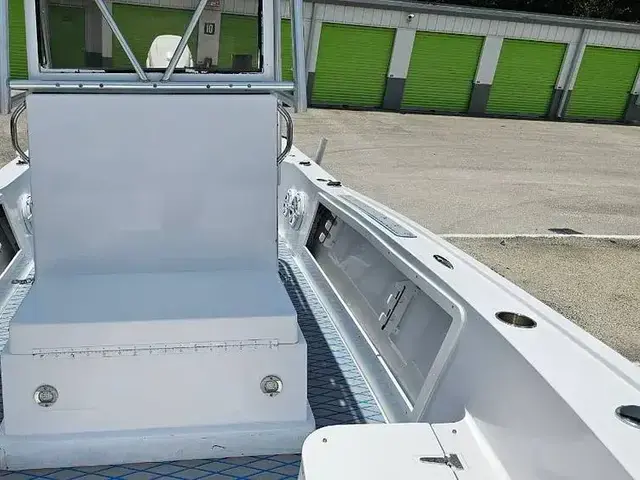 Mako 231 Center Console