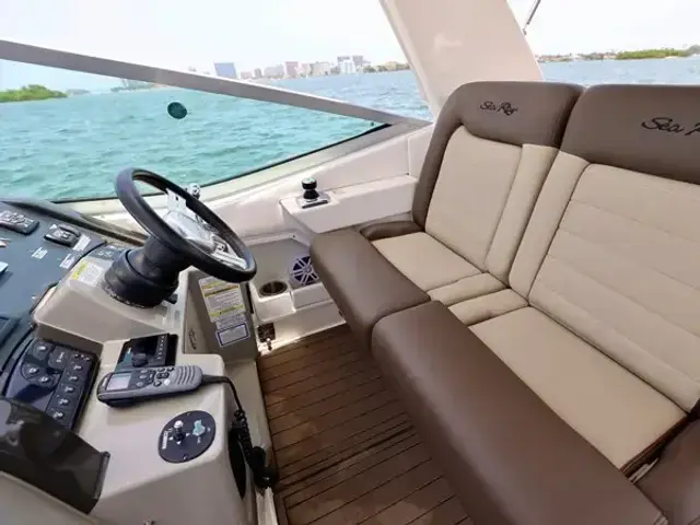 Sea Ray Sundancer 330