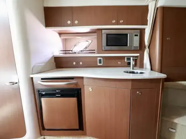 Sea Ray Sundancer 330