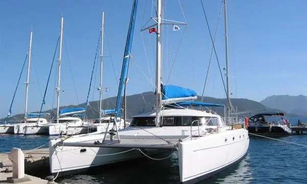 2004 Fountaine Pajot belize 43