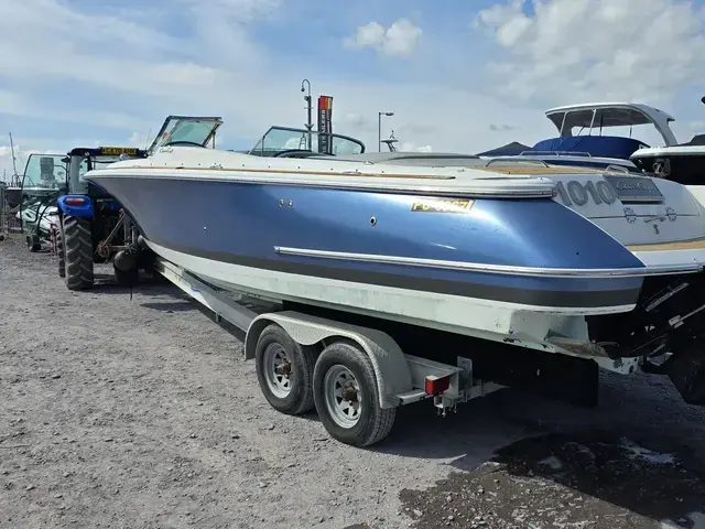 Chris-Craft Launch 28