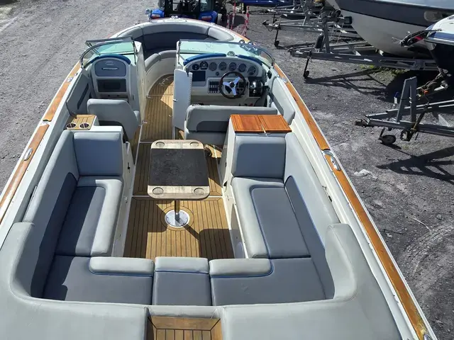 Chris-Craft Launch 28