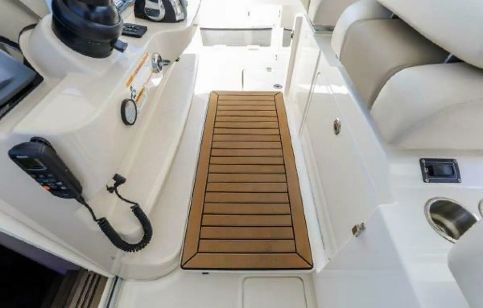 2018 Boston Whaler 420 outrage