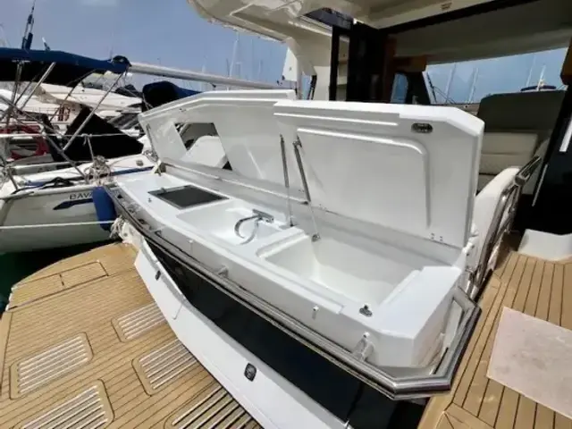 Galeon 400 Fly