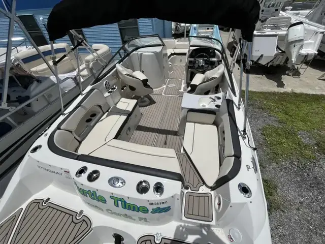 Stingray Boats 231 Dc