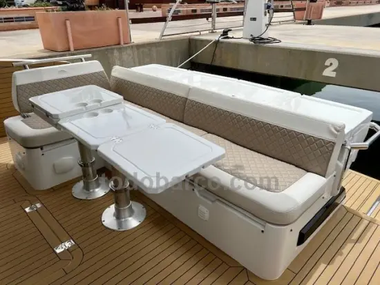 2021 Galeon 400 fly