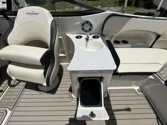 Stingray Boats 231 Dc