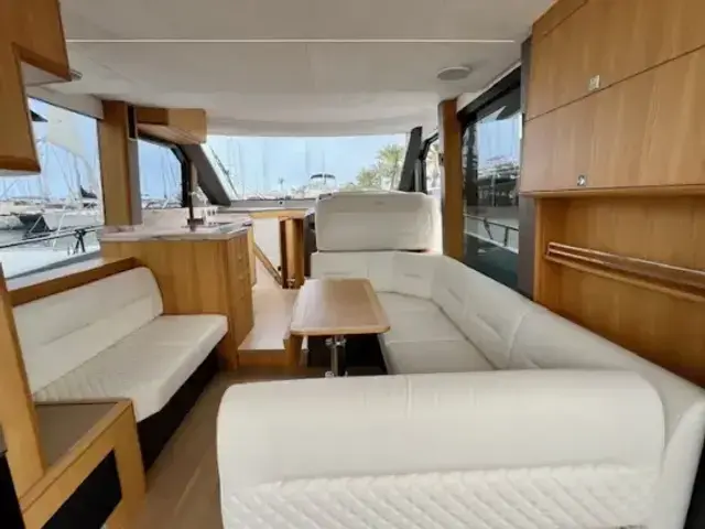 Galeon 400 Fly