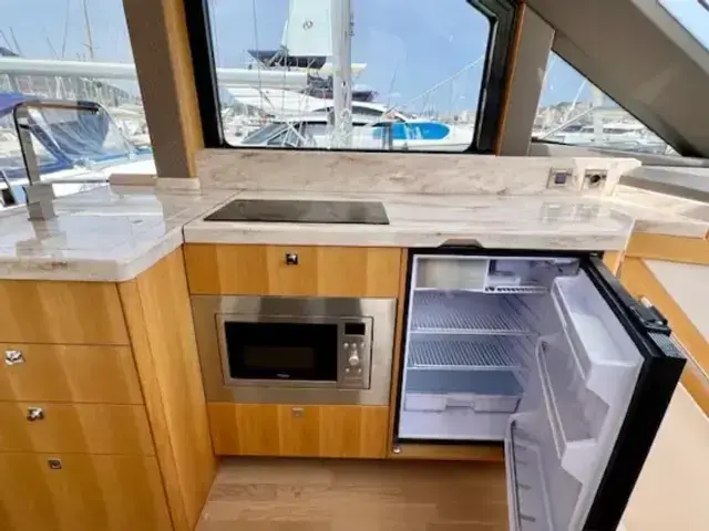 Galeon 400 Fly