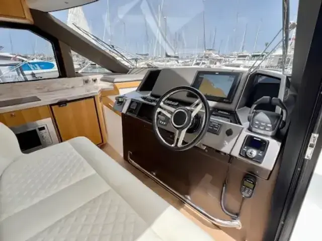 Galeon 400 Fly