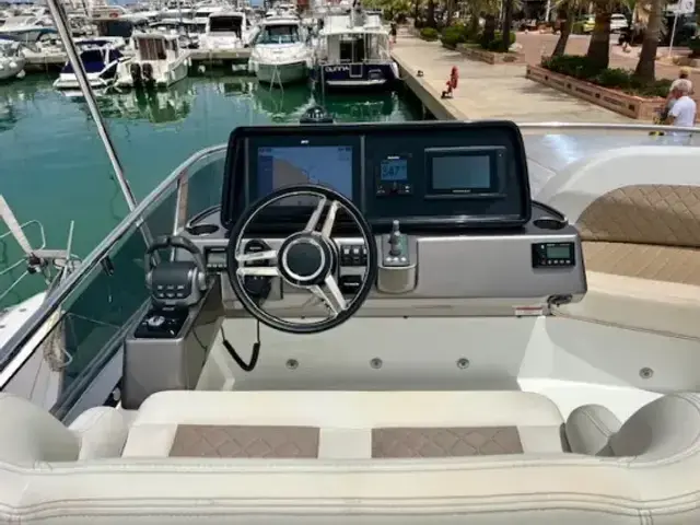 Galeon 400 Fly